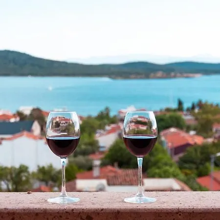 Cunda Tas Hotel *
