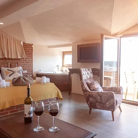 Cunda Tas Hotel *