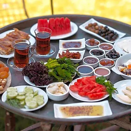 Cunda Tas Hotel *
